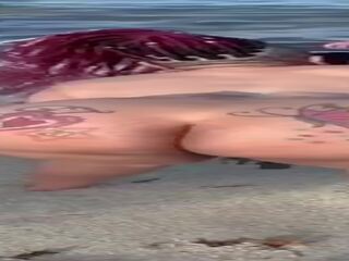 Iso saalis alasti ranta kävellä, vapaa iso alaston likainen elokuva a2 | xhamster