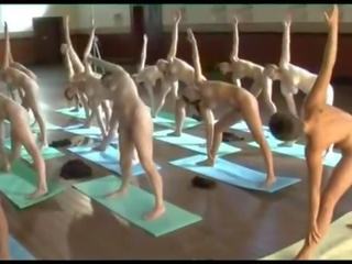 Adult clamă scandal nud grup yoga www.teen-fuck.biz