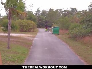 Bezaubernd kubanisch honig luna stern gefickt 1 stunde nach bike fahrt dreckig klammer filme