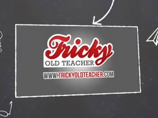 Tricky oud leraar - oud coach challenges tiener in een